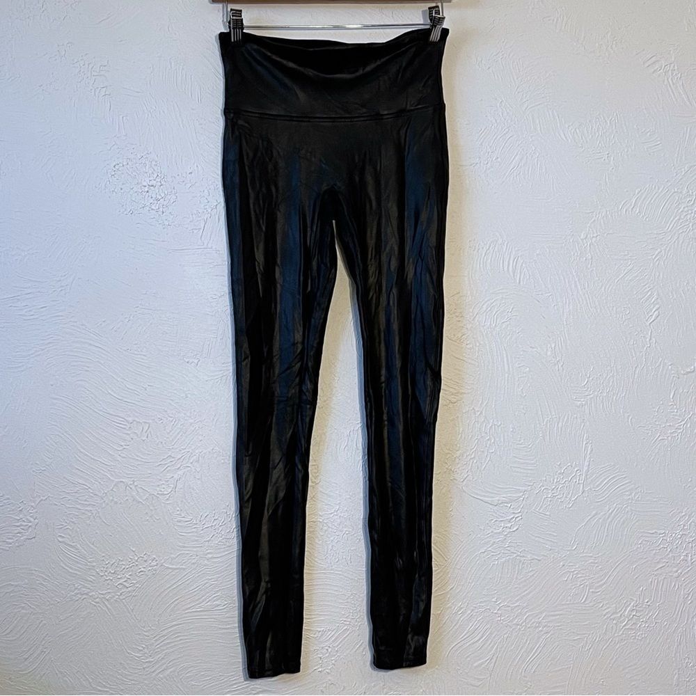 Spanx Faux Leather Leggings in Black  Size M